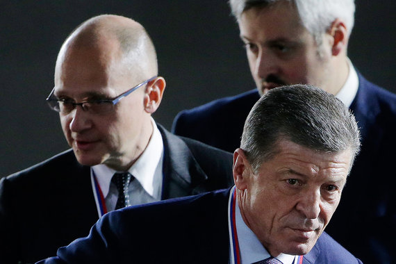 От Сергея Кириенко (слева) ждут нового подхода к ОНФ