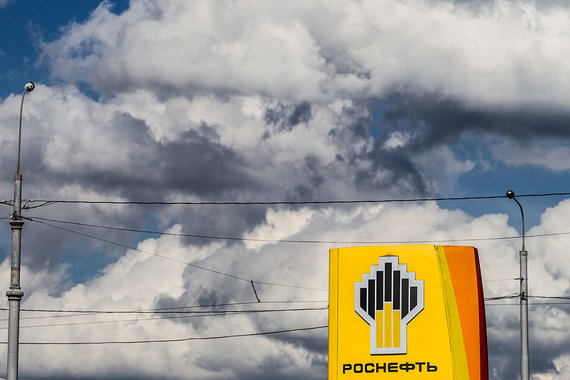 Правительство контролирует 69,4% акций «Роснефти» через «Роснефтегаз»