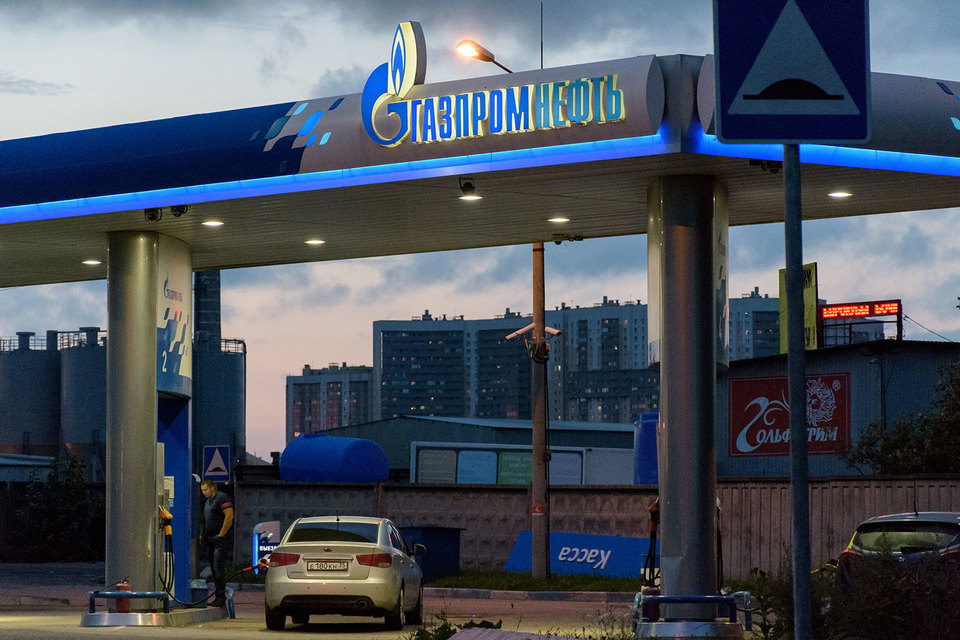 Компания отказалась от услуг таможенного брокера