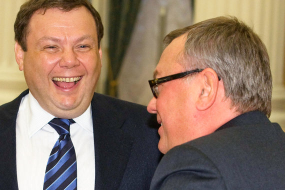 Cовладелец консорциума «Альфа-групп» Михаил Фридман и президент ВТБ Андрей Костин