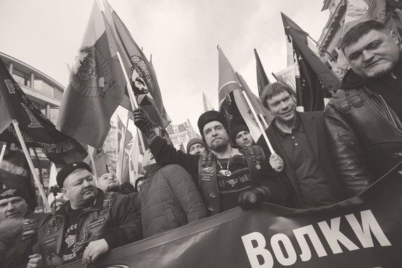 Постепенная деградация государства приводит к тому, что разница между настоящим министром культуры и байкером теряется