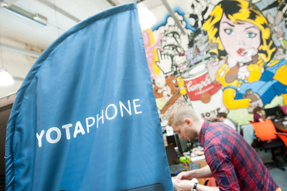 Основатели Yota Devices собираются завершить продажу компании гонконгской China Baoli. Год назад из-за запрета биржи они смогли продать только 30% из 64,9%