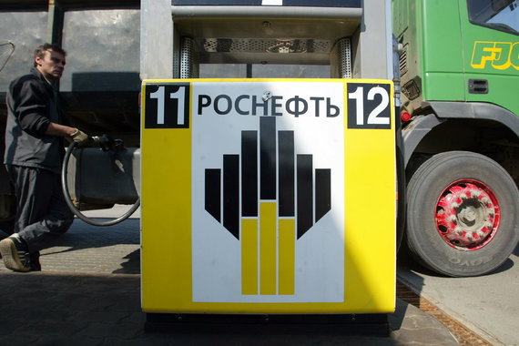 ФАС может потребовать от «Роснефти» в связи с покупкой «Башнефти» продать АЗС и компании, занимающиеся оптовой продажей топлива, но не месторождения