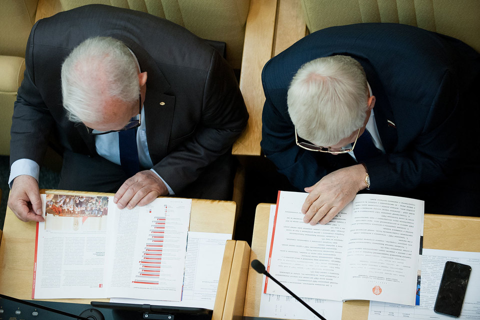 Аналитическое управление Госдумы готовило такие итоговые отчеты и раньше, отмечает собеседник «Ведомостей» в аппарате нижней палаты, однако выходили они реже
