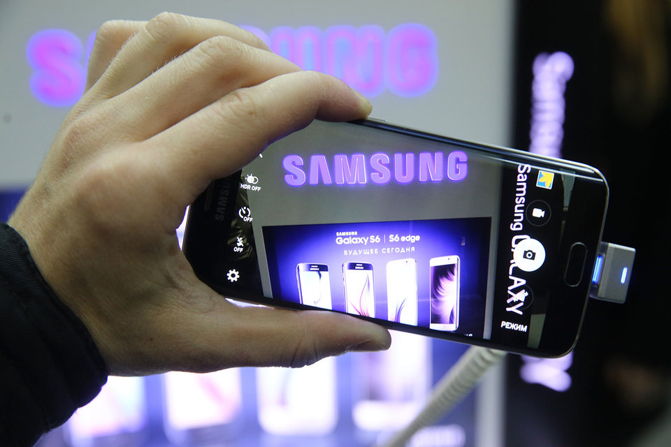 ФАС проверит ценообразование на смартфоны Samsung