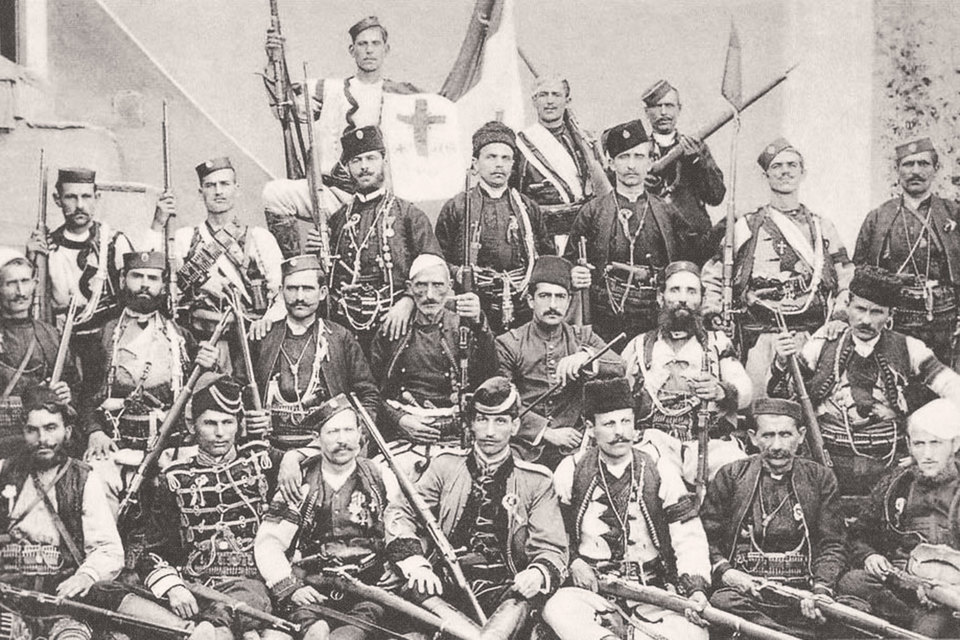 По турецким данным, в 1907 г. в Македонии действовало 110 болгарских, 80 греческих, 30 сербских чет. На фото: сербские четники wikimedia.org