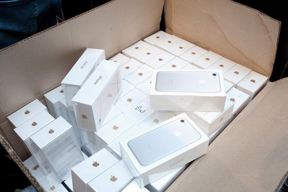 Apple тянет вниз остальных