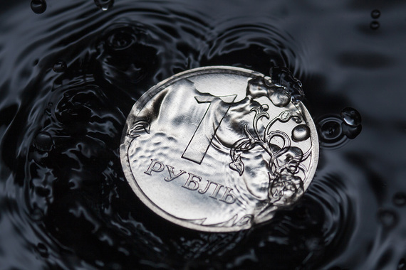 Рубль не угнался за нефтью