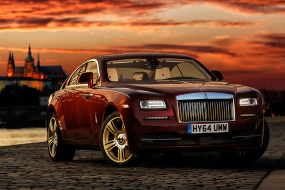 Не заметить Rolls-Royce Wraith, конечно, невозможно