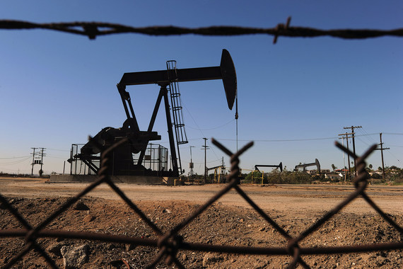 Добычу нефти лучше снижать на зрелых месторождениях