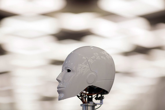 Основатель Grishin Robotics Дмитрий Гришин разработал концепцию первого в мире закона о робототехнике