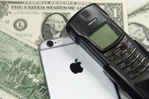 В 2011 г. Nokia получила от Apple предположительно $720 млн компенсации за нарушение патентов