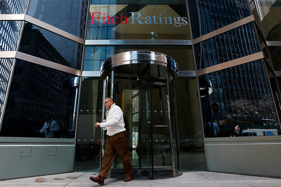 Fitch отзывает в России все рейтинги по национальной шкале