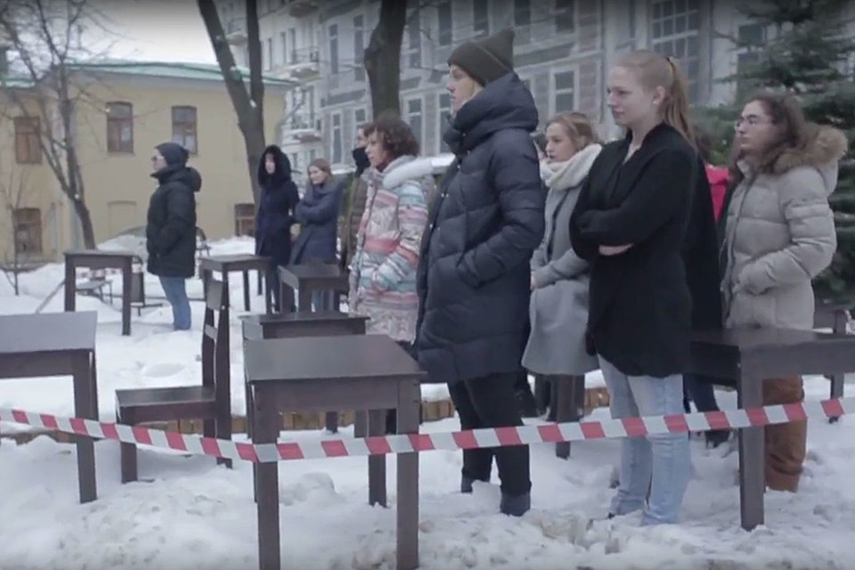 Кульминацией конфликта между студентами и ректором Российского института театрального искусства (ГИТИС) стал перформанс и вызов полиции