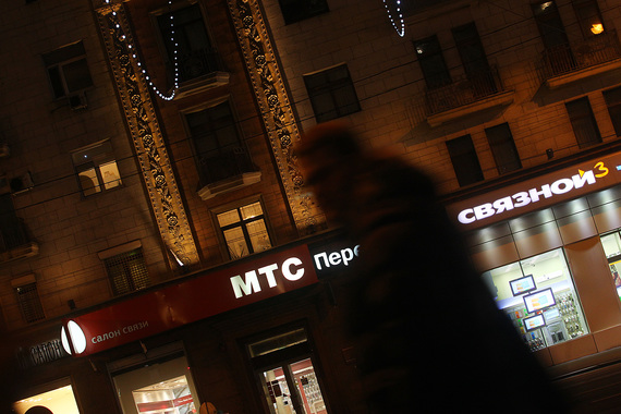 После смены собственника «Связного» его отношения с бывшим партнером – МТС сильно испортились