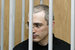 В апреле 2004 г. начались судебные процессы над руководителями ЮКОСа Михаилом Ходорковским и Платоном Лебедевым. Затем они были объединены, и по существу рассмотрение дела началось в июле. ЮКОСа давно нет, но дела его живут. Акционеры когда-то крупнейшей российской нефтяной компании пытаются взыскать с России $50 млрд (плюс проценты за период с начала 2015 г.) и 1,866 млрд евро по решениям, вынесенным в 2014 г. Третейским судом в Гааге и Европейским судом по правам человека соответственно. Первый постановил, что целью «дела ЮКОСа» было не собрать якобы не уплаченные им налоги, а обанкротить и завладеть его активами; второй — что были нарушены права ЮКОСа на уважение имущества компании. Российский же суд в декабре заочно арестовал Ходорковского (вышел на свободу в декабре 2013 г., будучи помилован Путиным) по подозрению в причастности к убийству и покушении на убийство в связи с событиями 1998 г.