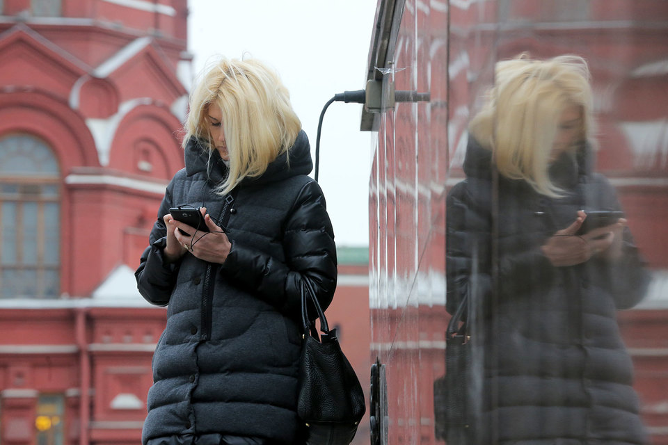 Потери российских мобильных операторов от интернет-сервисов в 2014 г. составляли, по подсчетам аналитиков J’son & Partners Consulting, 15–20 млрд руб.