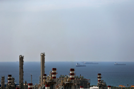 Санкции снимаются с одного из крупнейших производителей нефти в мире