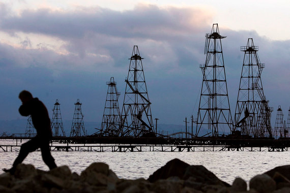 Сейчас нефтяной рынок в депрессии, но ближе к концу года ситуация должна улучшиться, считают эксперты в Давосе