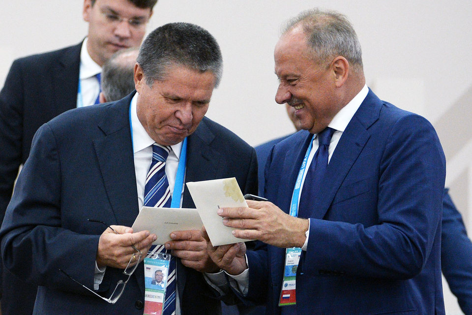 Министр экономического развития Алексей Улюкаев и председатель ВЭБ Владимир Дмитриев