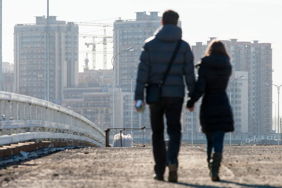 Объемы выдачи ипотечных кредитов в Петербурге снизились вместе с продажами застройщиков