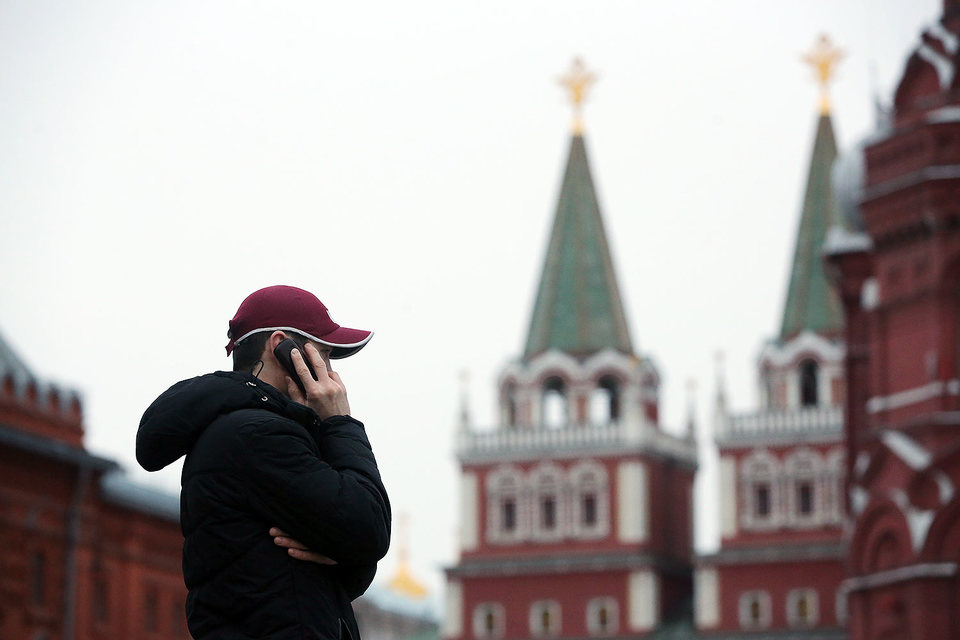 Макроэкономическая ситуация в России заставит операторов снизить дивиденды либо радикально сократить капитальные затраты