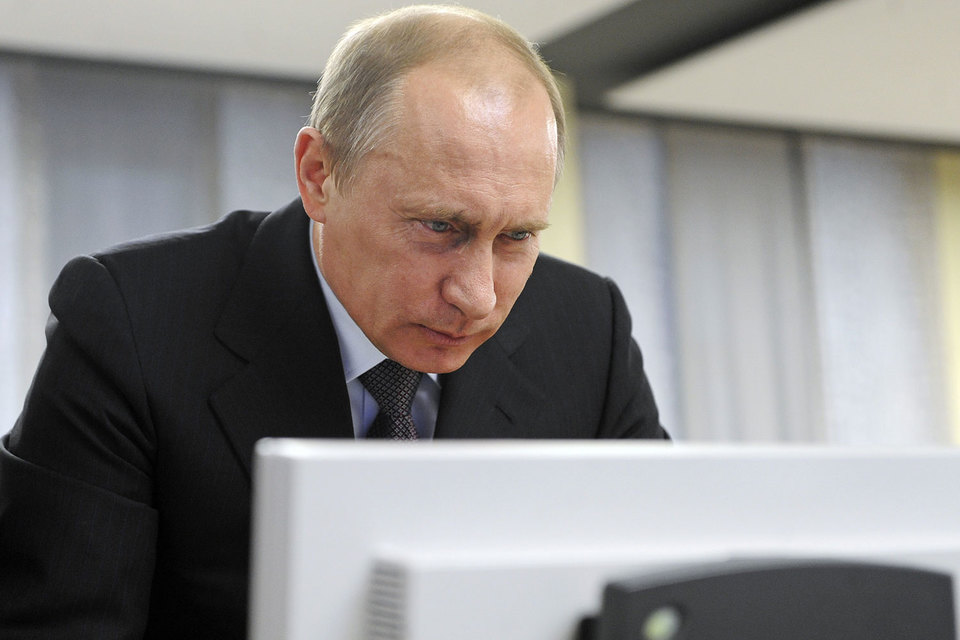 Путин поддержал «налог на Google»