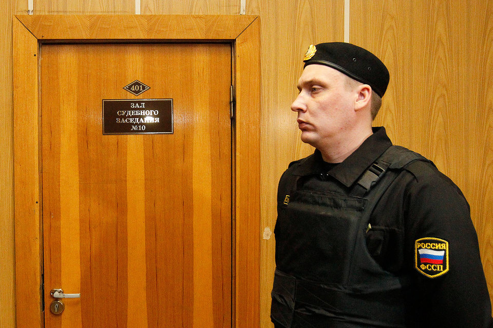 Конституционный суд решит, можно ли считать дискриминацией отказ в рассмотрении дела судом присяжных