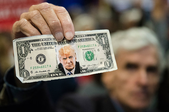Трамп пообещал банкам оттепель