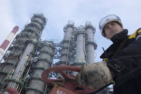 «Роснефть» изучает возможность продажи Сызранского, Куйбышевского, Саратовского, Новокуйбышевского НПЗ, но решения пока нет, знает источник в финансовых кругах