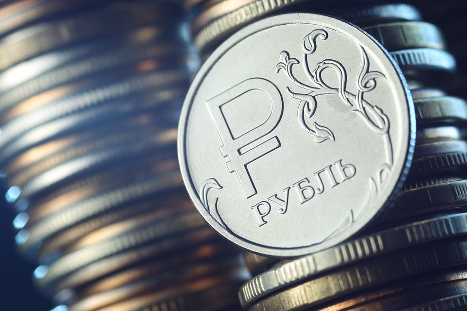 Рубль укрепился после падения