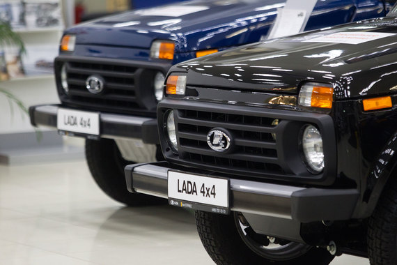 В Китае уже появилась реклама трехдверной Lada 4x4 в версии Urban