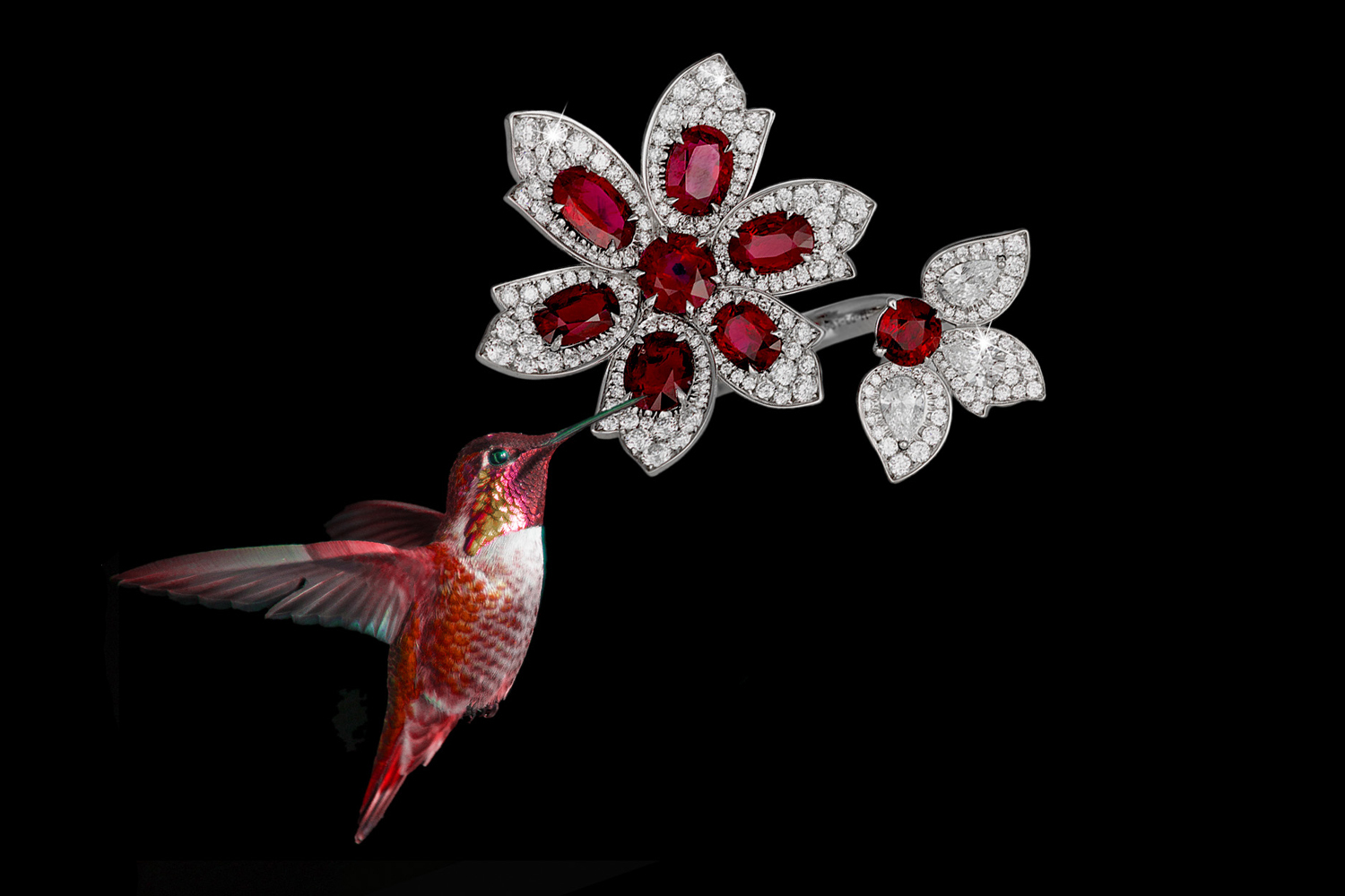 David Morris. Кольцо из коллекции Petite Palm. Белое золото, бриллианты, рубины