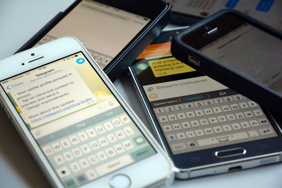 Уязвимость в веб-версиях WhatsApp и Telegram позволяла перехватить контроль над аккаунтом жертвы, выяснила израильская Check Point. Мессенджеры уже устранили ошибку