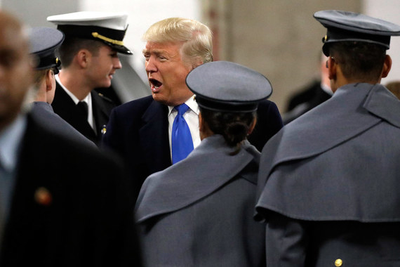Трамп предложил увеличить расходы на оборону