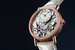 Новая версия часов Tradition Dame выпущена домом Breguet в корпусе из розового золота с безелем, украшенным 68 бриллиантами круглой огранки