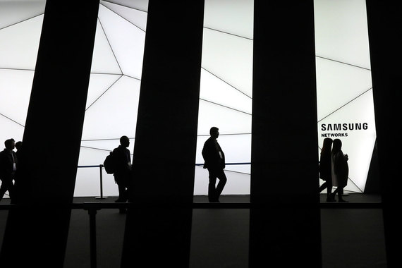 В ноябре руководство Samsung Electronics сообщило о привлечении сторонних консультантов для оценки возможности превращения конгломерата в холдинг