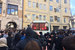 Алексей Навальный был задержан почти сразу после того, как прибыл на Тверскую для участия в несогласованном митинге против коррупции в Москве. Участники акции не давали уехать автозаку, в который его посадили. «Ребята, со мной все хорошо. Не надо меня отбивать. Идите по Тверской. Наша сегодняшняя тема – борьба с коррупцией», – написал Навальный в Twitter