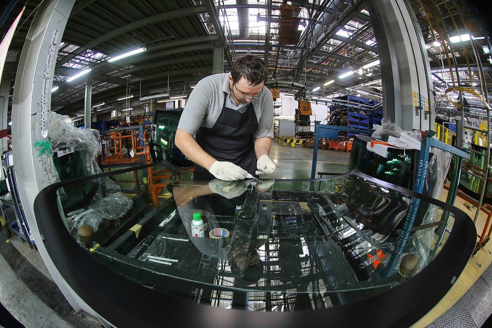 За три года «АвтоВАЗ» сократил численность примерно на 40%