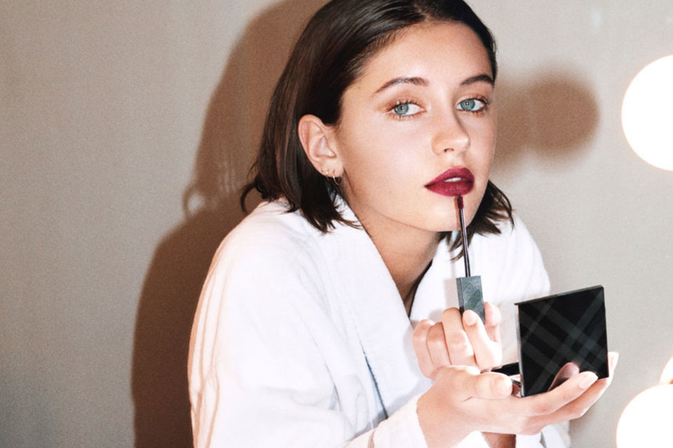 Coty начнет производить продукцию Burberry Beauty с октября 2017 г.