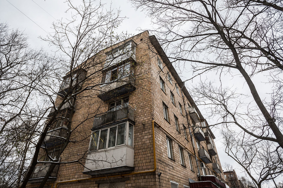 Москва уговорила Госдуму принять законопроект о сносе хрущевок