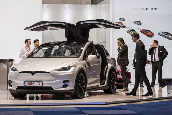 Котировки Tesla продолжают поддерживать данные о росте поставок