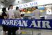 Шестое место у Korean Air. Крупнейшая авиакомпания Южной Кореи входит в первую двадцатку ведущих авиакомпаний мира по объёму перевозимых пассажиров, имеет маршрутную сеть на международных направлениях в 128 городах 45 стран мира