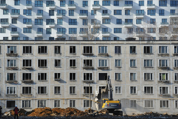 При лужковской программе сноса хрущевок коэффициент уплотнения для нового строительства составлял 3,3. Мэр Сергей Собянин требует, чтобы в новой программе реновации этот показатель не превышал 1,5, утверждают чиновники мэрии