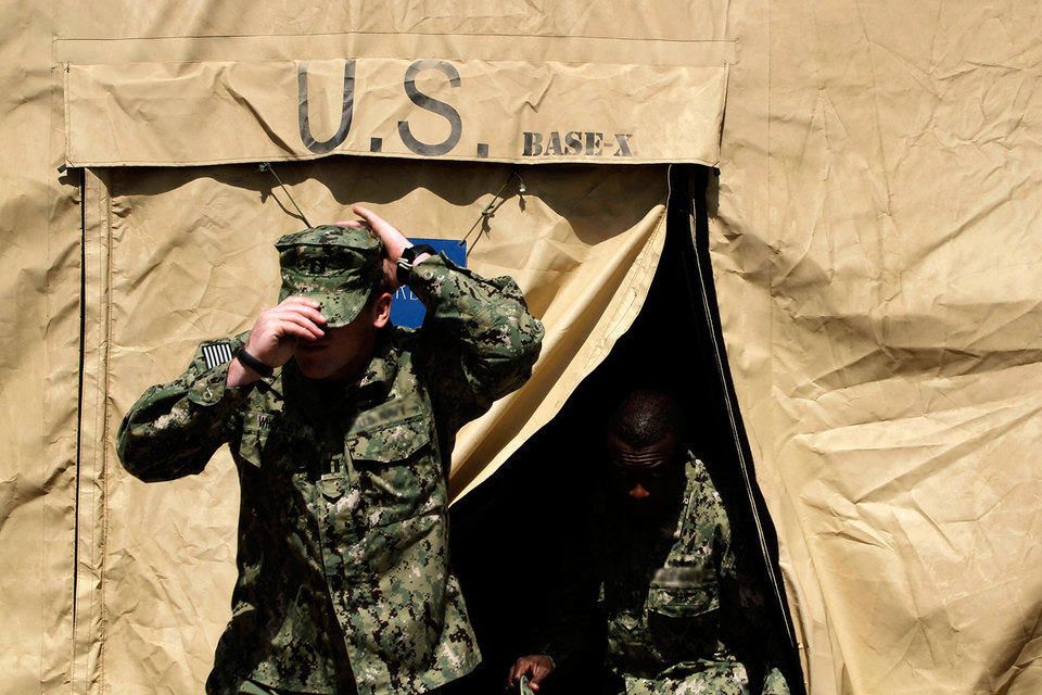 Компании США нанимают бывших военных, чтобы использовать их дисциплинированность и исполнительность. Но отставникам трудно адаптироваться к гражданскому труду