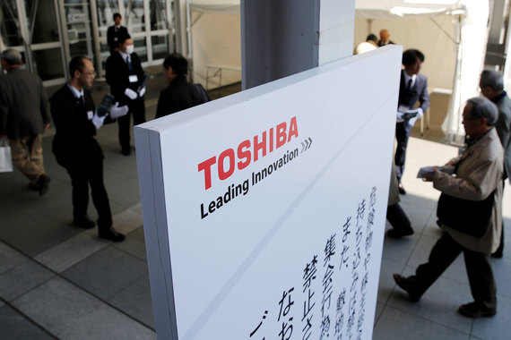 Western Digital пытается заблокировать продажу доли Toshiba в компании по производству микросхем