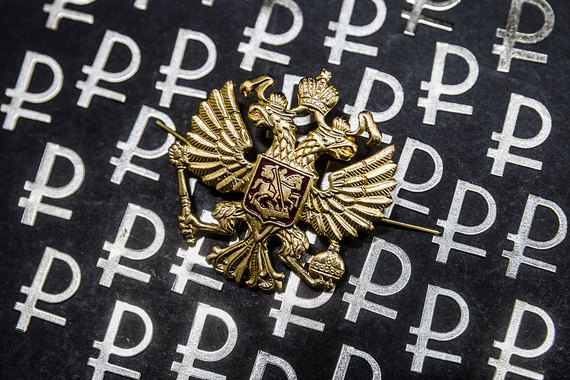 Пока иностранные инвесторы используют арбитраж ставок и вкладывают рекордные средства в ОФЗ, российские предпочитают скупать валюту