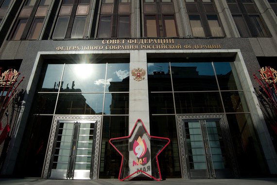 Личный доход семи сенаторов превысил 100 млн руб.