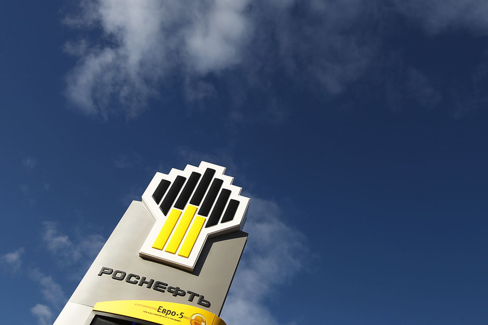 «Роснефть» утвердила дивидендную политику в конце прошлого года, напоминает он, и планка в 35% – максимальная для компаний с госучастием в нефтяной отрасли