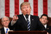 28 февраля. Первое выступление Трампа в конгрессе. Он выбрал примирительный тон, попросил конгрессменов забыть про «мелочную вражду», работать вместе с ним в таких областях, как здравоохранение, налогообложение, инфраструктура. Речь вызвала положительные отзывы